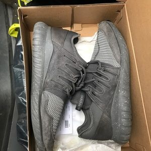 Tubular Radial Size 14 Cool Grey